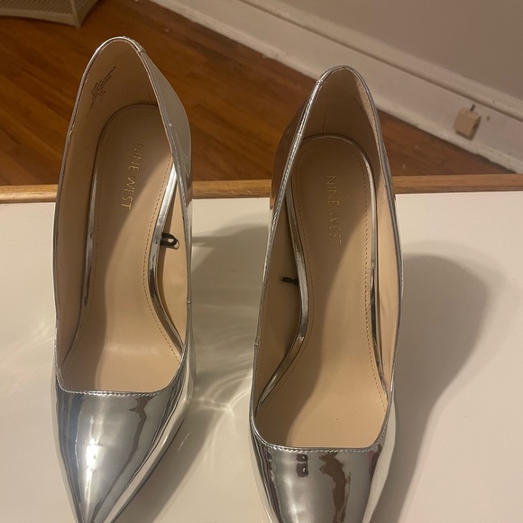 Nine West Silver Pumps - Picture 2 of 6